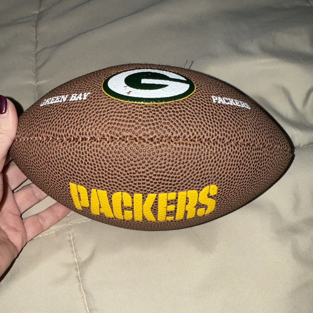 NFL Green Bay‎ Packers Junior Size Football Wilson Brand 4883
